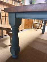 Load image into Gallery viewer, Chunky 7ft Pine Table
