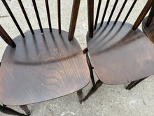 Load image into Gallery viewer, 6 x Windsor Chairs
