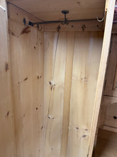 Load image into Gallery viewer, Victorian Pine Compactum

