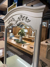 Load image into Gallery viewer, Dressing Table
