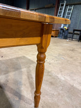 Load image into Gallery viewer, Solid Pine Table
