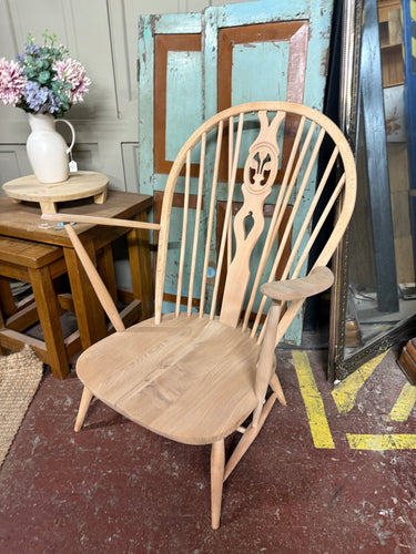 A beautifully restored Ercol Fleur De Lys Lounge Chair, returned to its original bare wood finish. This timeless design makes an impressive focal point for any room, inviting you to settle in with a good book or simply unwind. A protective wax treatment will enhance its natural character and durability for years to come.

Overall Dimensions

approx : 74cm wide x 59cm deep x 93cm high

DELIVERY AVAILABLE      

For our other items see our website https://fossewayfurniture.co.uk

collection from our shop at C