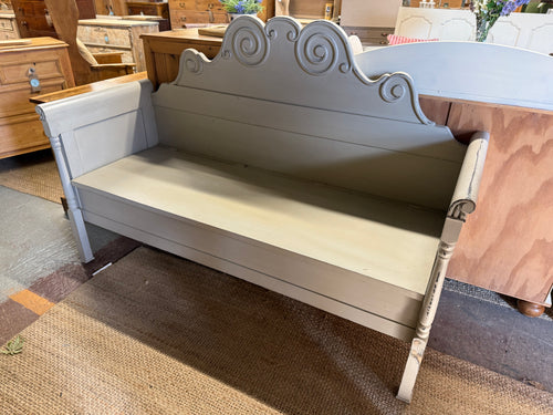 This beautiful Gustavia style bench is sturdy and well-maintained. It features a light grey distressed finish with a few small chips, adding character without affecting its charm. The seat lifts to reveal generous storage, making it an ideal addition to your hallway or dining area.

Overall Dimensions

164cm wide x 60.5cm deep x 111cm high

DELIVERY AVAILABLE      

For our other items see our website https://fossewayfurniture.co.uk

collection from our shop at cv36, our collection zone at bs36 or otherwise