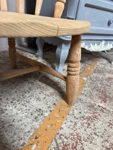 Load image into Gallery viewer, Stripped Grandmother Chair

