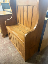 Load image into Gallery viewer, Vintage Pine Settle
