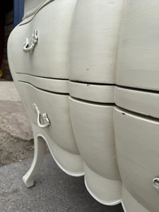 Bombe Chest