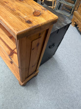 Load image into Gallery viewer, Rustic Bookcase
