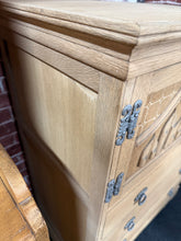 Load image into Gallery viewer, Oak Drinks Cabinet
