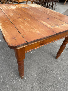 Victorian Scrub Top Table
