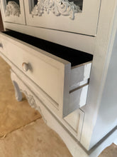 Load image into Gallery viewer, Armoire
