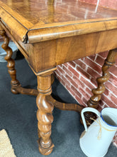 Load image into Gallery viewer, William &amp; Mary Table and Mirror Set
