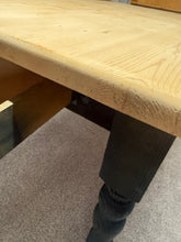 Load image into Gallery viewer, &#39;Oxford Green&#39; Pine Table
