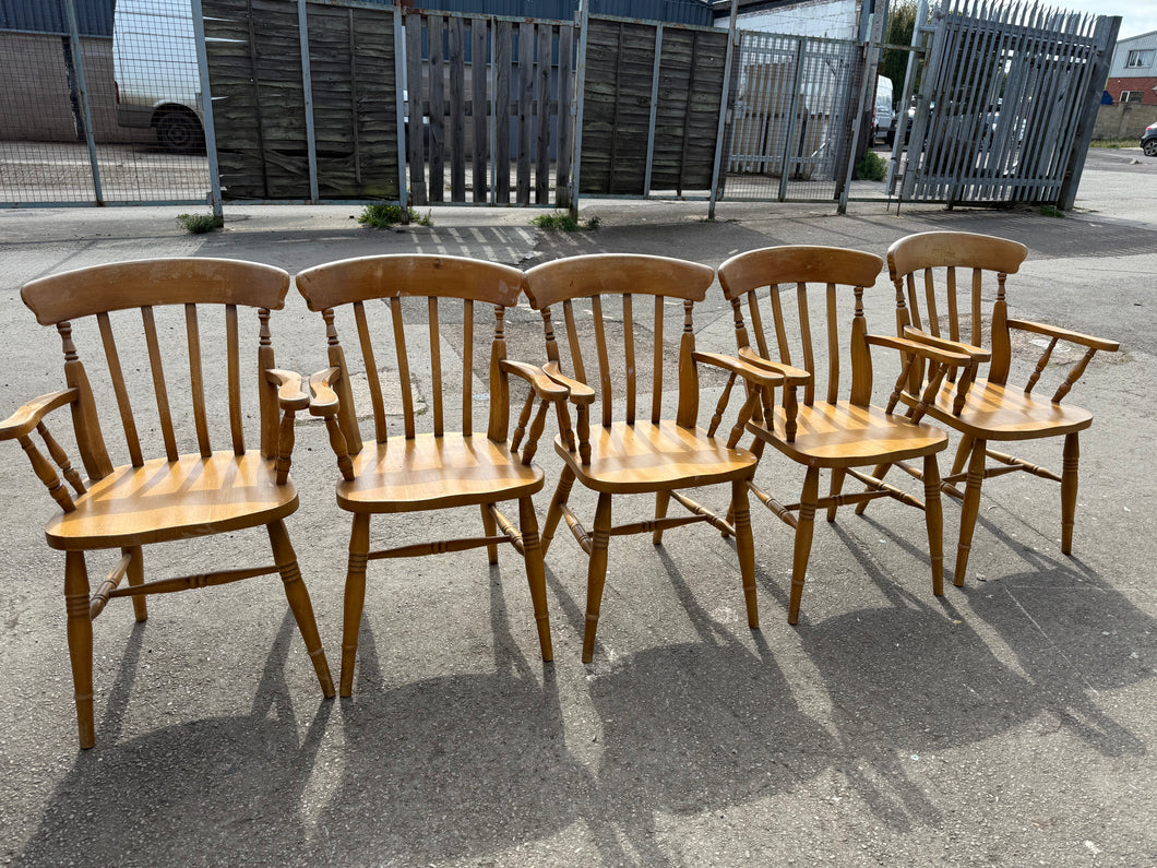 This exquisite set of 5 vintage pine carvers are structurally sound and in good condition overall. Although they are pre-owned and may have some minor marks, they remain in overall good shape.

Overall Dimensions

approx : 56cm wide x 44cm deep x 89cm high

DELIVERY AVAILABLE      

For our other items see our website https://fossewayfurniture.co.uk

collection from our shop at cv36, our collection zone at bs36 or otherwise delivery is available
