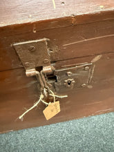 Load image into Gallery viewer, Victorian Pine Box

