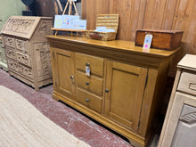 Load image into Gallery viewer, Oak Sideboard
