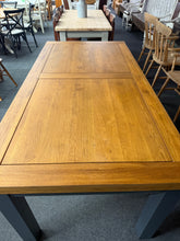 Load image into Gallery viewer, Oak Furniture Land Highgate Extending Table
