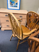 Load image into Gallery viewer, 4 x Wheelback Carvers
