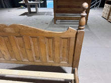 Load image into Gallery viewer, Kingsize Pine Bed
