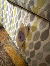 Load image into Gallery viewer, Tub Chair
