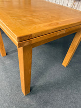 Load image into Gallery viewer, Oak Extendable Table
