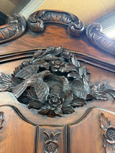 Load image into Gallery viewer, Armoire
