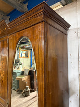 Load image into Gallery viewer, Edwardian Style Compactum
