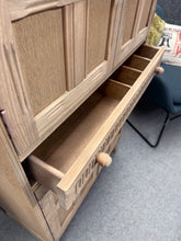 Load image into Gallery viewer, Oak Drinks Cabinet
