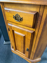 Load image into Gallery viewer, Oak Corner Unit
