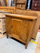 Load image into Gallery viewer, Oak Cupboard
