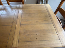 Load image into Gallery viewer, Oak Extendable Table
