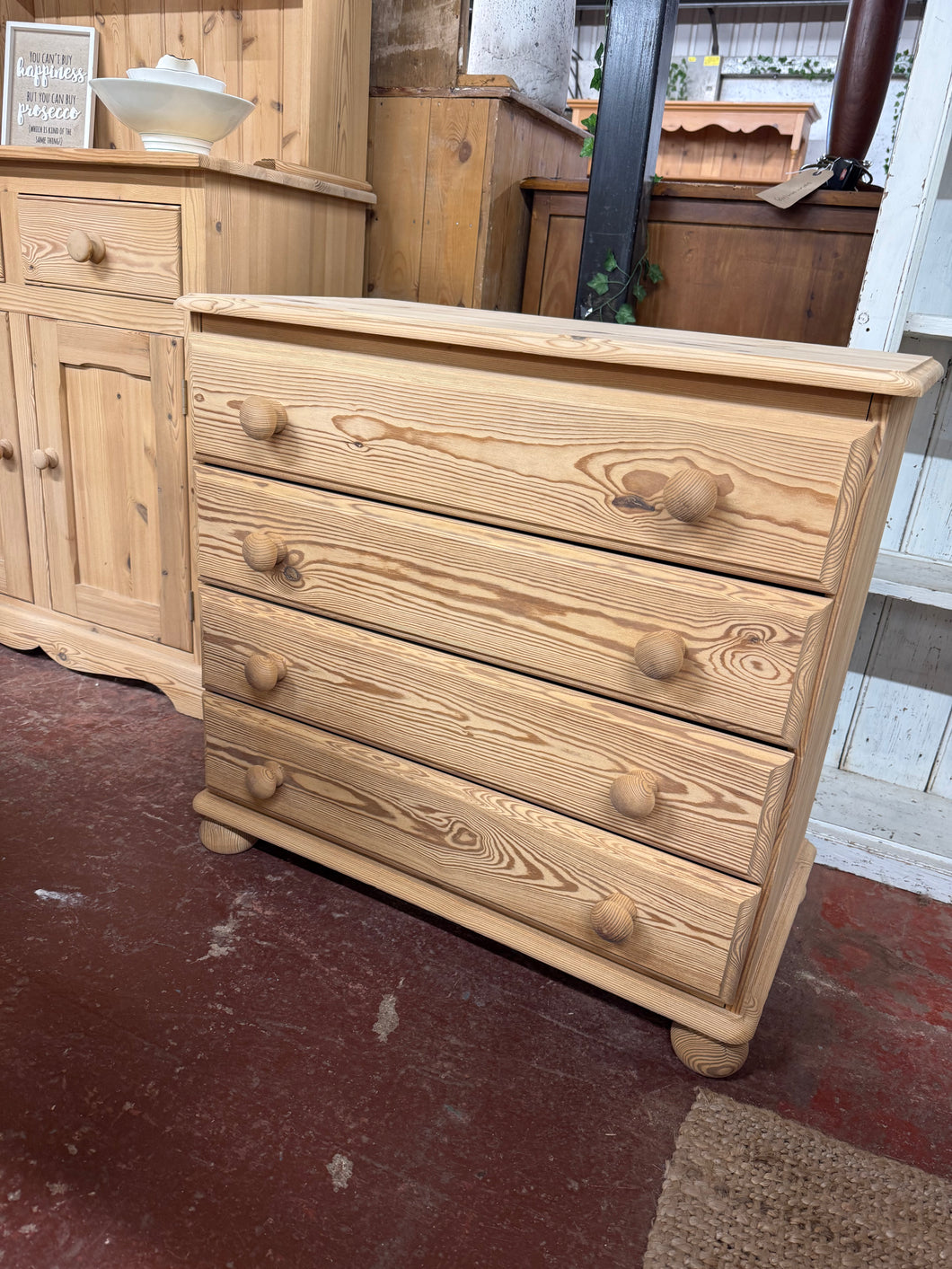 This charming solid pine chest of drawers has been fully restored to its natural finish, ready for a protective wax coat if desired. It offers plenty of storage space with four spacious long drawers.

Overall Dimensions

75cm wide x 41cm deep x 71.5cm high

DELIVERY AVAILABLE      

For our other items see our website https://fossewayfurniture.co.uk

collection from our shop at cv36, our collection zone at bs36 or otherwise delivery is available
