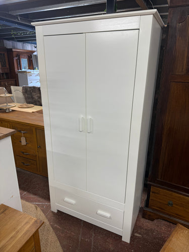 This Charlotte double wardrobe provides the functionality and space that will be needed beyond your little one's infant years. The sleek aesthetic of wardrobe features double doors, an internal shelf, full-width hanging rail, and a full-width bottom drawer. This is new and RRP's at £425 in John Lewis.

Overall Dimensions

91cm wide x 52cm deep x 180.5cm high

DELIVERY AVAILABLE      

For our other items see our website https://fossewayfurniture.co.uk

collection from our shop at cv36, our collection zone a