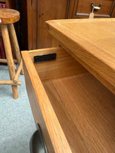 Load image into Gallery viewer, Oak Side Table

