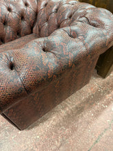 Load image into Gallery viewer, Leather Armchair

