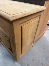 Load image into Gallery viewer, Hardwood Sideboard
