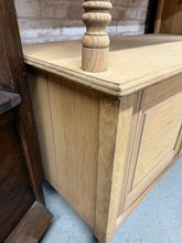 Load image into Gallery viewer, Oak Buffet

