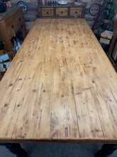 Load image into Gallery viewer, Solid 7ft Solid Pine Table
