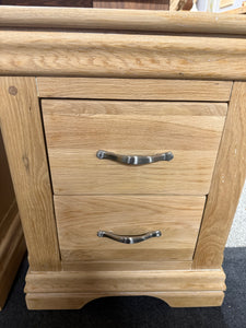 Oak Bedsides