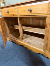 Load image into Gallery viewer, Solid Pine Sideboard
