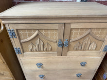 Load image into Gallery viewer, Oak Drinks Cabinet

