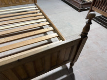 Load image into Gallery viewer, Kingsize Pine Bed

