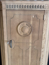Load image into Gallery viewer, Oak Wardrobe
