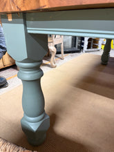 Load image into Gallery viewer, Chunky 7ft Pine Table
