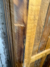 Load image into Gallery viewer, Linen Press / Larder
