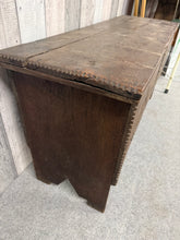 Load image into Gallery viewer, Oak Coffer

