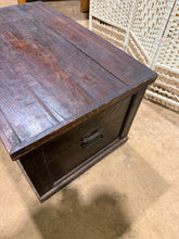 Load image into Gallery viewer, Victorian Style Blanket Box
