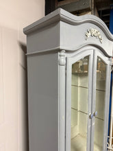 Load image into Gallery viewer, French Style Display Unit
