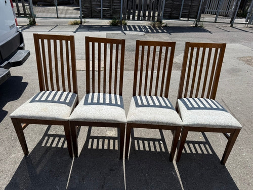 This cheerful set includes four sturdy wooden dining chairs, all in good shape. While the frames show some minor marks and the seats might benefit from a quick clean, overall they’re ready to brighten up your dining space.

Overall Dimensions

approx : 47cm wide x 47cm deep x 98cm high

DELIVERY AVAILABLE      

For our other items see our website https://fossewayfurniture.co.uk

collection from our shop at cv36, our collection zone at bs36 or otherwise delivery is available
