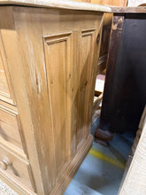 Load image into Gallery viewer, Solid Pine Drawers
