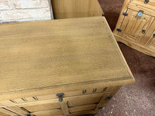 Load image into Gallery viewer, Oak Sideboard
